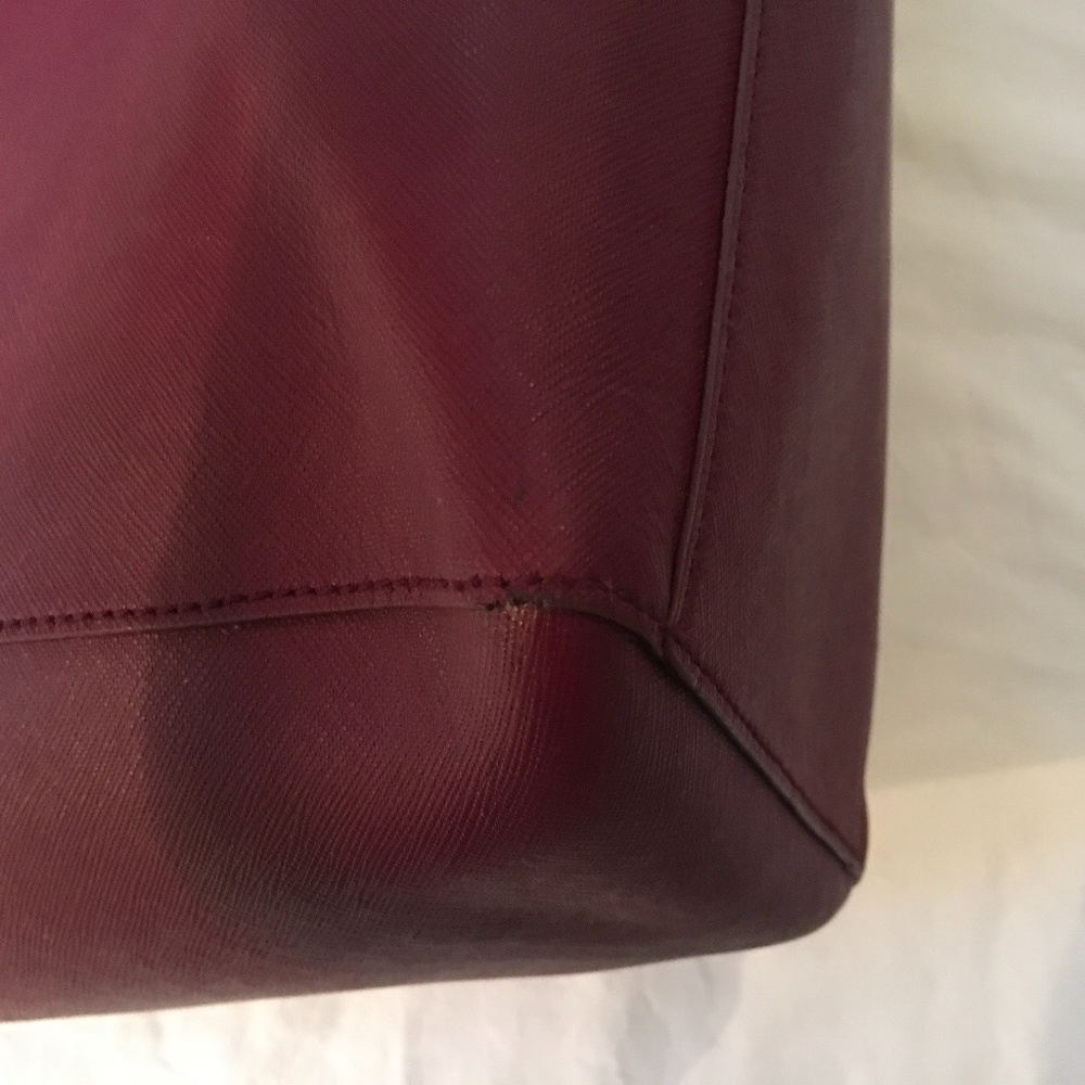TORY BURCH Large York Tote Burgundy - Picture 10 of 15
